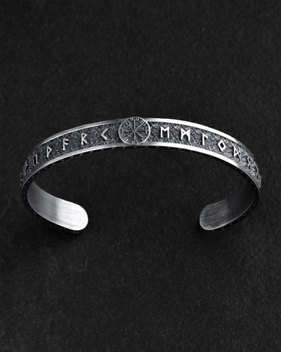 Brazalete de plata VEGVISIR WITH RUNES — imagen principal