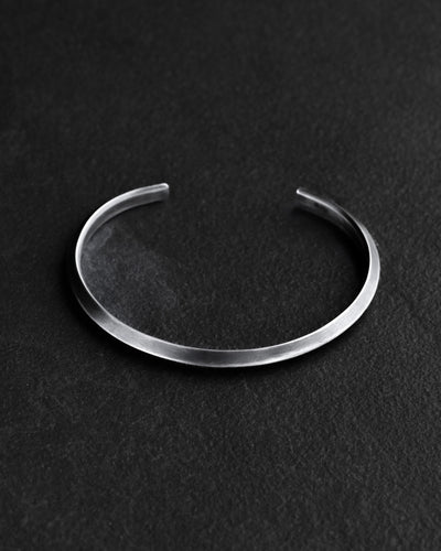 Stelt silverarmband HINGABE – huvudbild