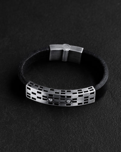 Pulsera de cuero con detalles de plata LEADER — imagen principal