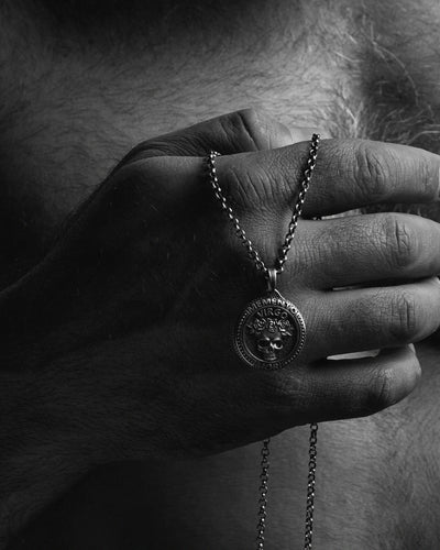 Ασημένιο μενταγιόν ζωδίου SCORPIO. MEMENTO MORI — εικόνα προϊόντος 2