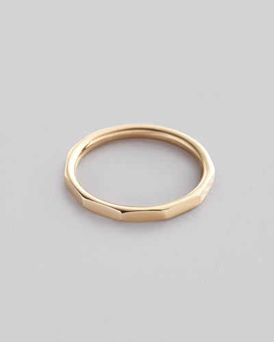 Anillo CLARITY (oro amarillo de 14 quilates) — imagen de producto 3