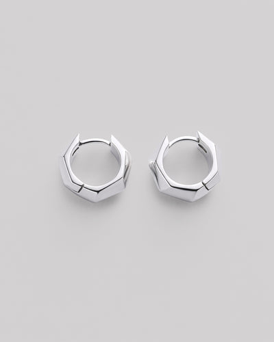 Pendientes de aro de plata FACETS — imagen principal