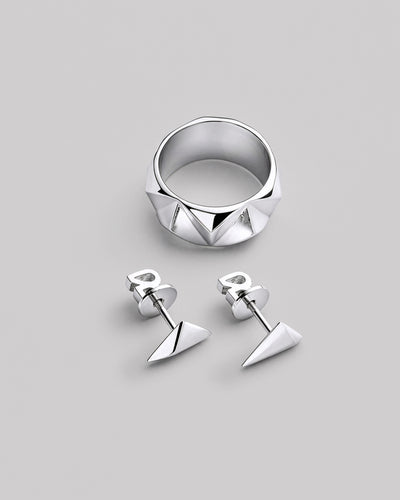 Silver stud earrings PYRAMID