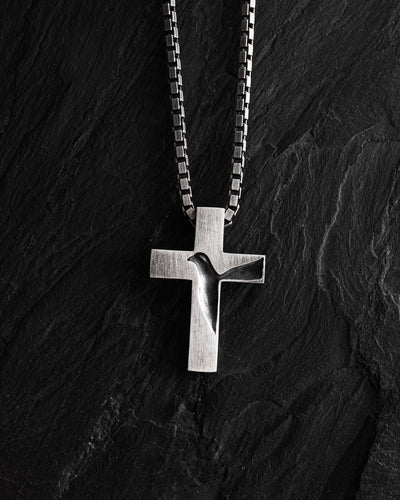 Cruz de plata DIVINE — imagen de producto 3