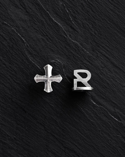 Cercel individual din argint TEMPLAR CROSS