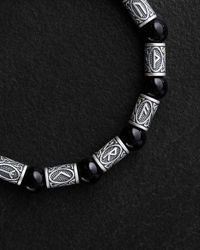Pulsera para hombre RUNES (plata, Milanese, onyx) — imagen de producto 2