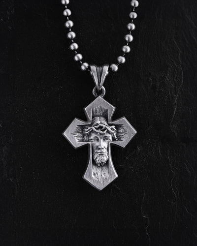 Cruz de plata HEILIGKEIT — imagen principal