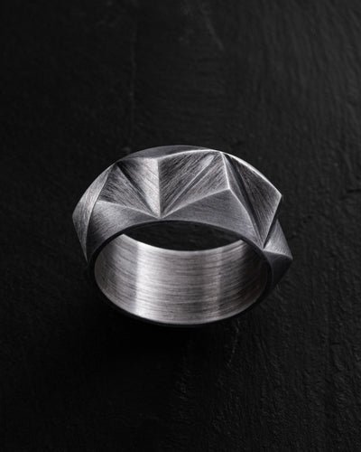 Серебряное кольцо TRIEDRE