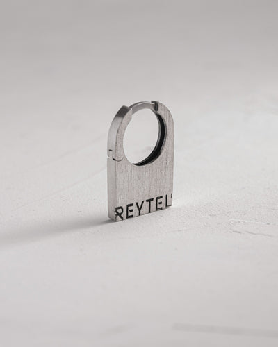 Enstaka silverörhänge TAG REYTEL – huvudbild