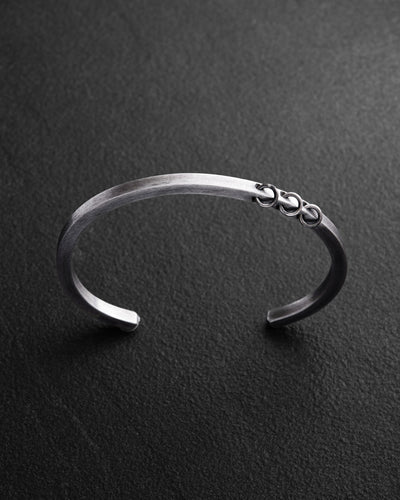 Stelt silverarmband DENKEN – huvudbild