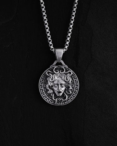 Pandantiv din argint GORGON MEDUSA — imaginea 3