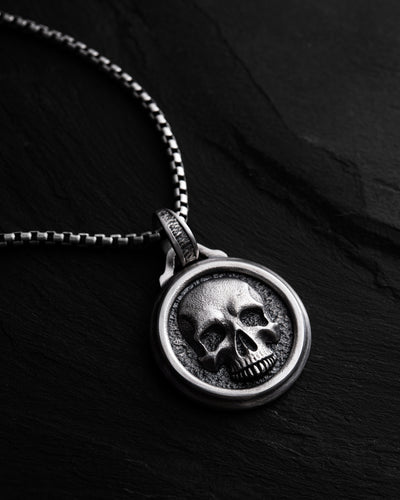 Pendentif en argent AETERNUM — vue 3