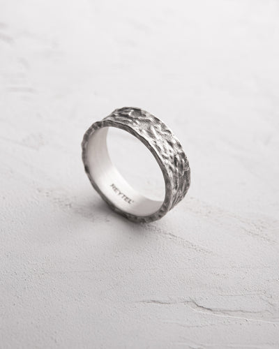 Серебряное кольцо RELIEF