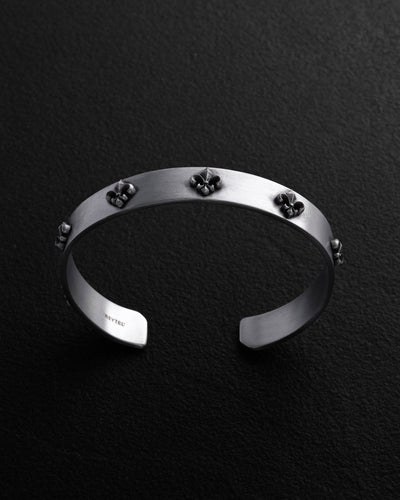 Stelt silverarmband FLEUR DE LIS – produktbild 3