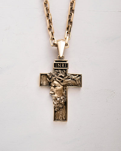 Kreuz GESICHT VON JESUS CHRISTUS. INRI (14 Karat Gelbgold)