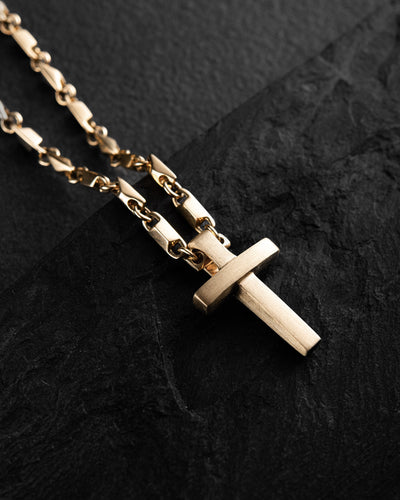 Kříž MINIMAL (14k žluté zlato) – pohled 3