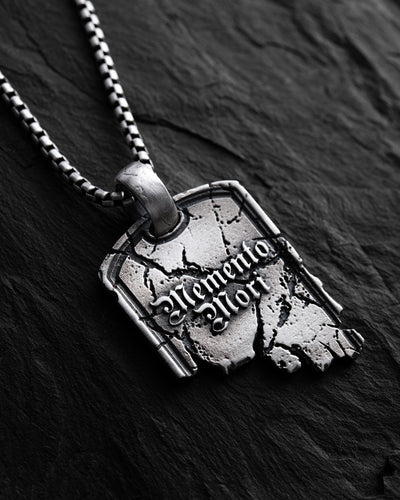Silberanhänger SCRIPTUM. MEMENTO MORI