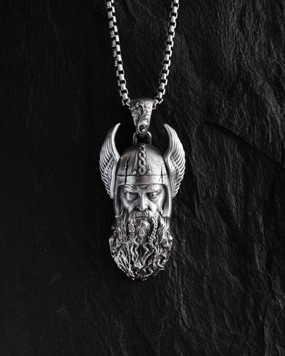 Strieborný prívesok VIKING WARRIOR ODIN – hlavný pohľad