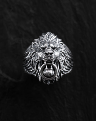 Silver ring THE LION