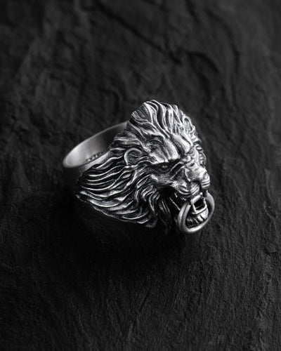 Silver ring THE LION