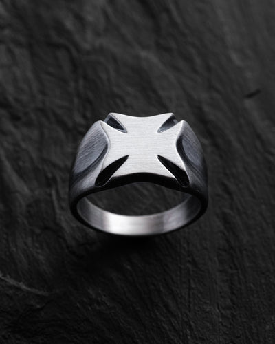 Серебряное кольцо СЕНТИНЕЛЬ. SENTINEL. MALTESE КРЕСТ
