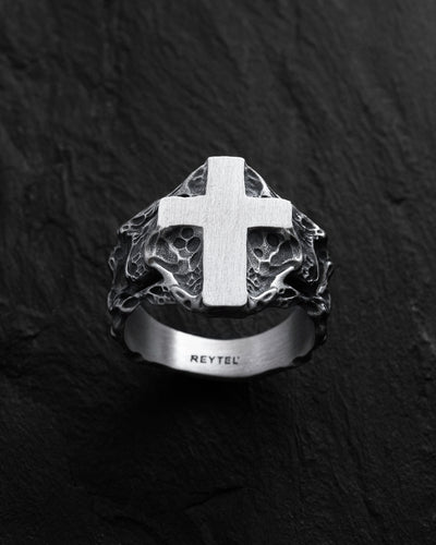 Silver ring VIA