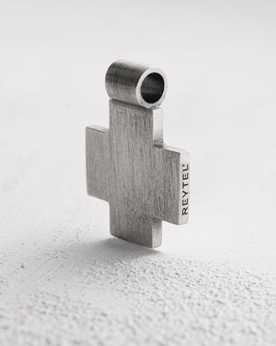Cruz de plata VERITAS — imagen de producto 3