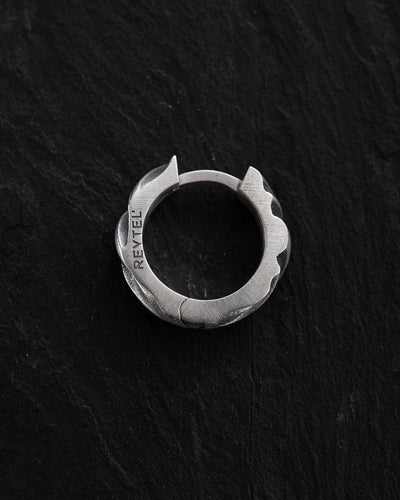 Pendientes de aro de plata FORGED — imagen de producto 2