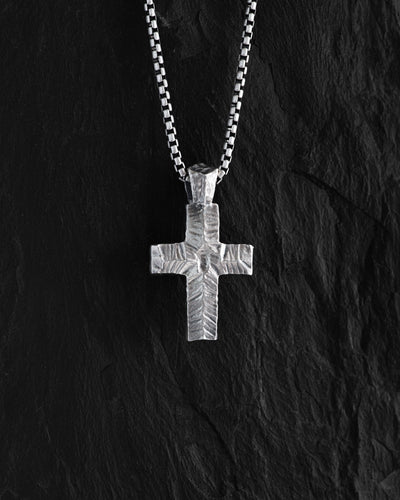 Silver cross INVICTUS