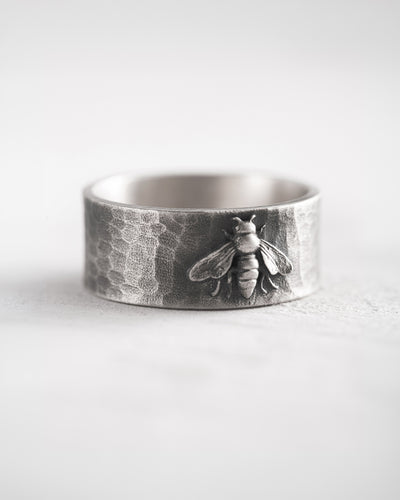 Silver ring BEE