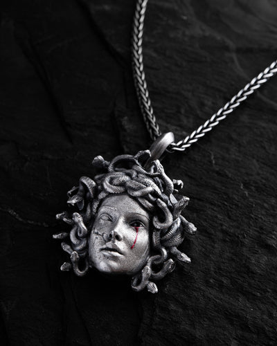 Silver pendant MEDUSA GORGON — product view 3