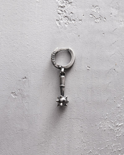 Pendiente individual de plata MACE — imagen principal