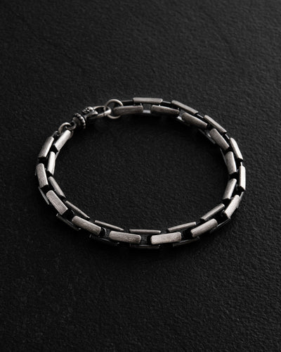 Silverarmband FATUM – huvudbild