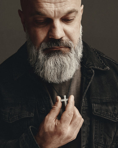 Silverkors on snöre THE LORD'S PRAYER – OUR FATHER – produktbild 2