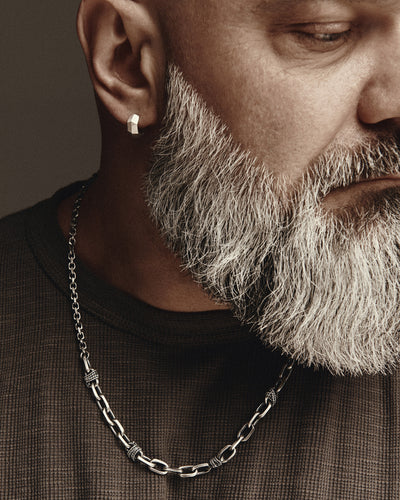 Boucle d'oreille simple en argent FACETTES — vue 2