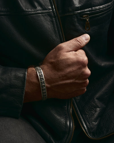 Brazalete de plata MEMENTO MORI — imagen principal