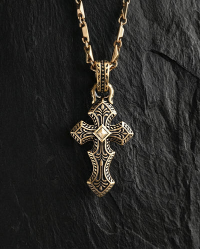 Cruce din aur galben de 14k INITIUM ET FINIS — imaginea 3