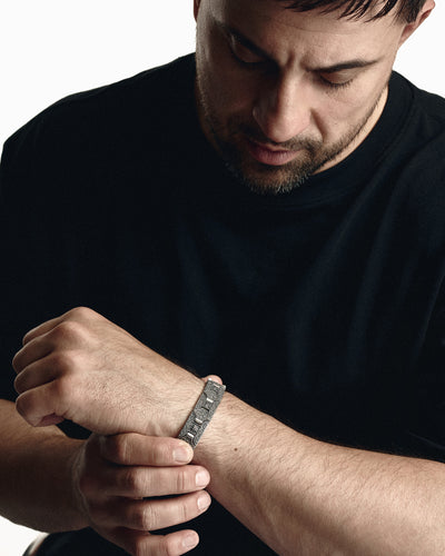 Pulsera de plata TEMPLAR CROSS — imagen de producto 2