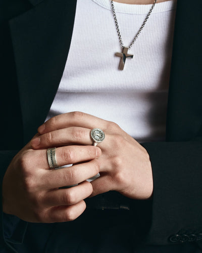 Cruz de plata DIVINE — imagen de producto 2