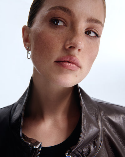 Silver stud earrings FORTEZZA — product view 2