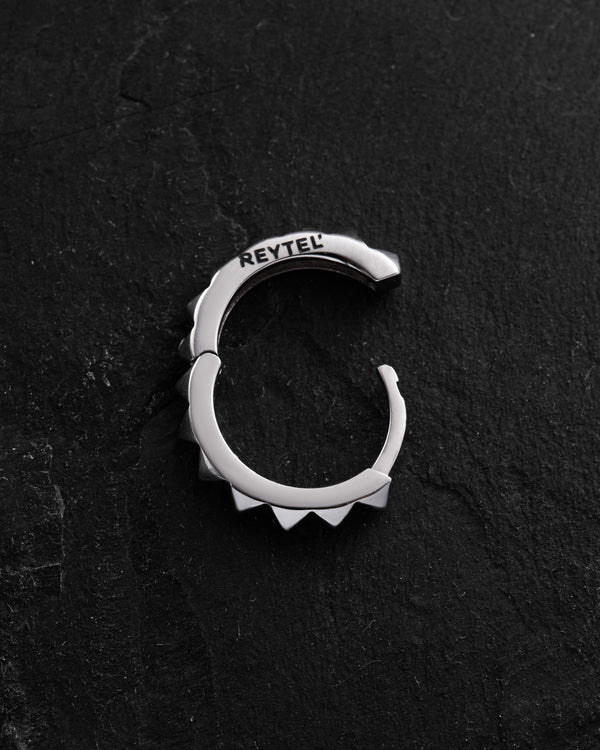 14k white gold single earring HARD