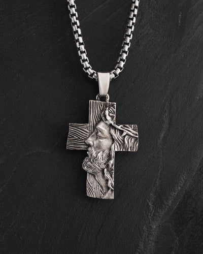 Kreuz aus 14-karätigem Weißgold DAS GESICHT DES GLAUBENS