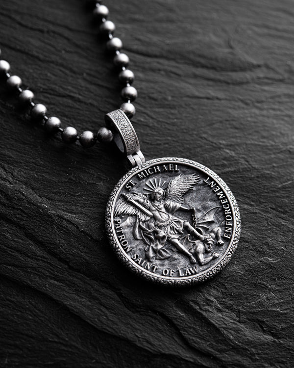 Stříbrný přívěsek ST. ARCHANDĚL MICHAEL. MODLITBA