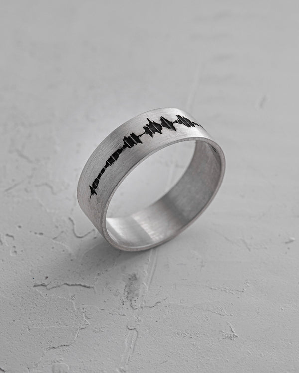 Silver ring SOUNDWAVE ENGRAVING