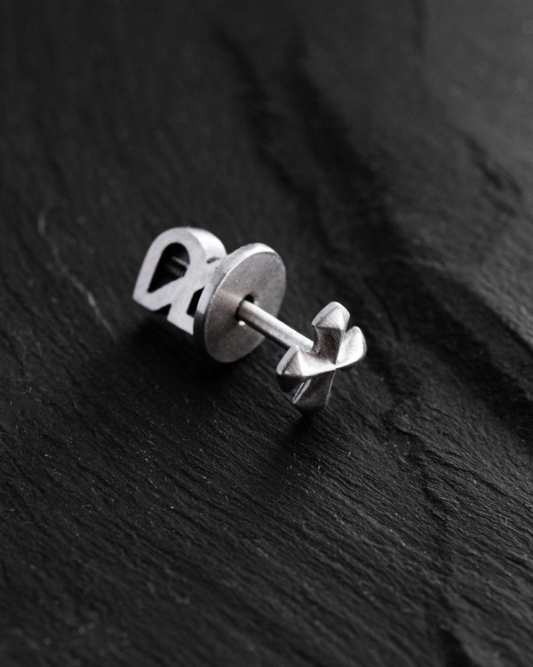 Silver single earring CROSS PATTÉE