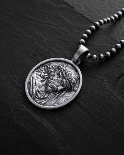 Ciondolo in argento GESÙ CRISTO CON LA CORONA DI SPINE