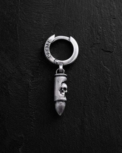Orecchino singolo in argento BULLET. MEMENTO MORI