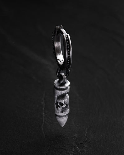 Orecchino singolo in argento BULLET. MEMENTO MORI