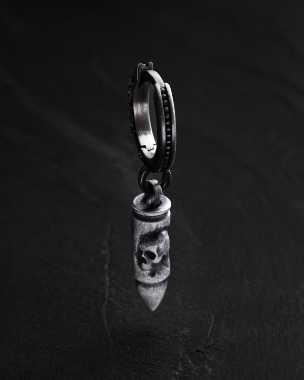 Orecchino singolo in argento BULLET. MEMENTO MORI