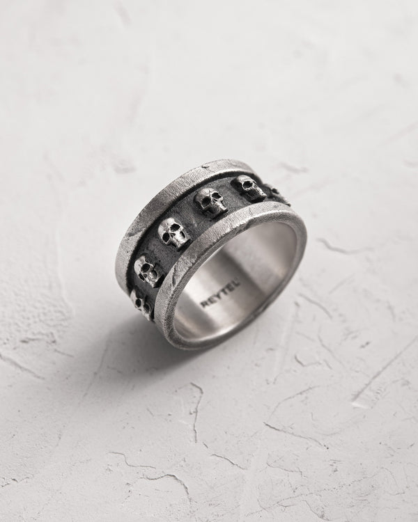 Silver ring ETERNAL DANCE